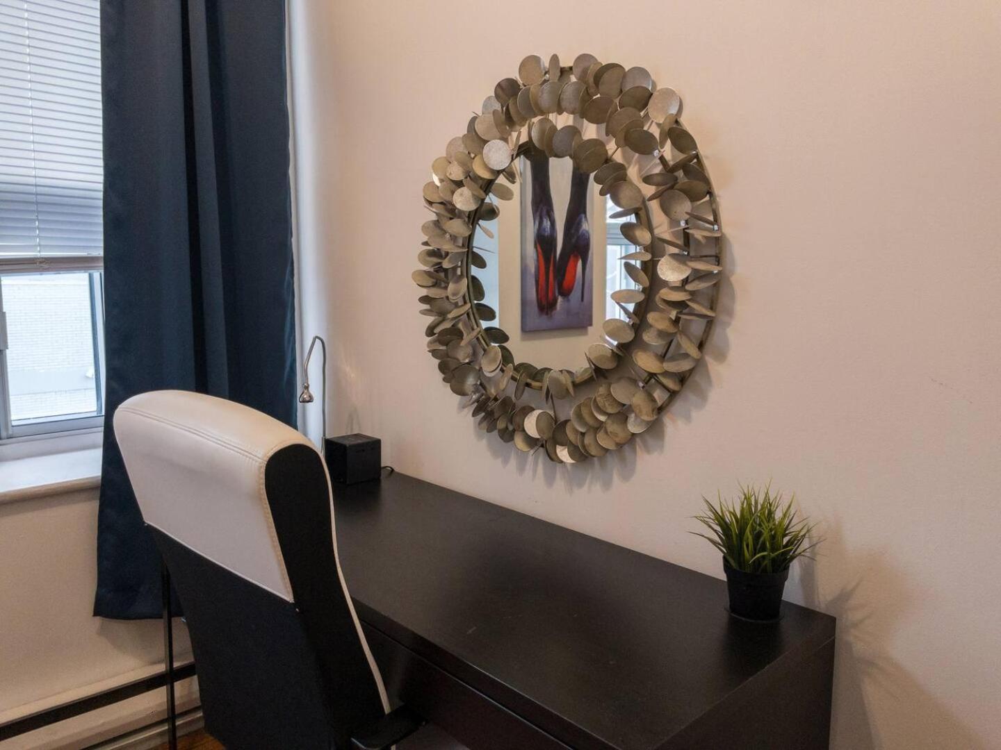 Perfect For Groups Big Livingroom 2 Backyard 3Br Montreal Zewnętrze zdjęcie